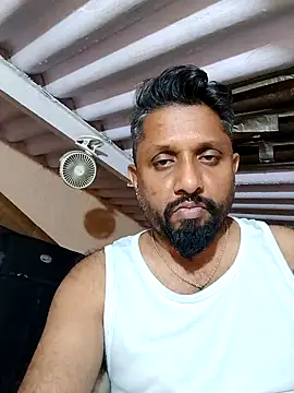 Snapshot of carria_homes chatting on 5, 2, 2025 carria homes online show from 5, 2, 2025