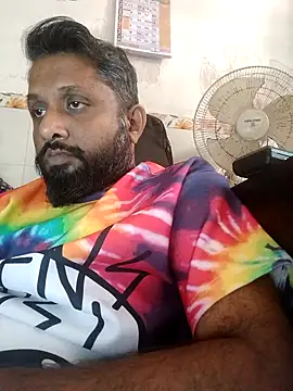 Snapshot of carria_homes chatting on 5, 3, 2025 carria homes online show from 5, 3, 2025