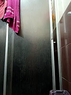 Snapshot of chinoxxx chatting on 18, 10, 2025 chinoxxx online show from 18, 10, 2025