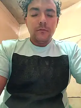 Snapshot of chinoxxx chatting on 22, 10, 2025 chinoxxx online show from 22, 10, 2025