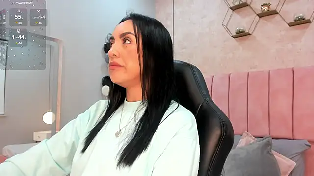 MAGIC AURORAA online show from 14, 3, 2025