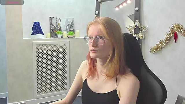 Snapshot of ElizabethHarpper chatting on 19, 1, 2025 ElizabethHarpper online show from 19, 1, 2025