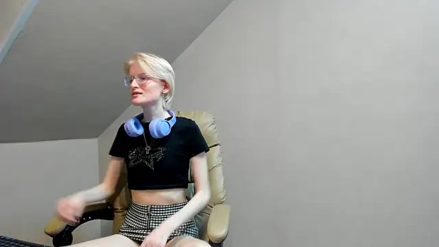 Snapshot of ElizabethHarpper chatting on 21, 3, 2025 ElizabethHarpper online show from 21, 3, 2025