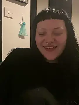 Gothicsiren online show from 2, 1, 2025