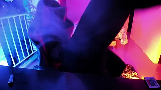 Adam Valenciia online show from 9, 10, 2025