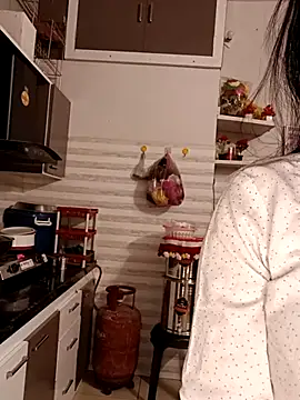 Best-Couple online show from 21, 3, 2025