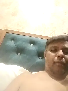 Snapshot of jemes21in chatting on 14, 12, 2025 jemes21in online show from 14, 12, 2025