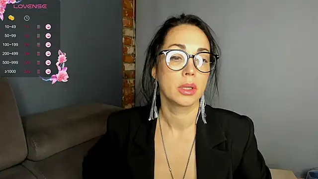 Monica Weiss online show from 10, 2, 2025