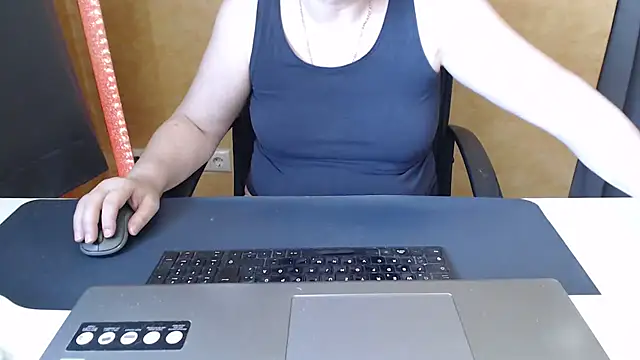 Sweet Phoenix online show from 4, 7, 2026
