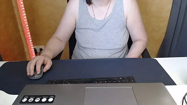 Sweet Phoenix online show from 8, 7, 2026