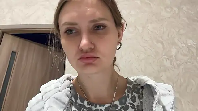 Snapshot of florianikaa chatting on 16, 10, 2025 florianikaa online show from 16, 10, 2025