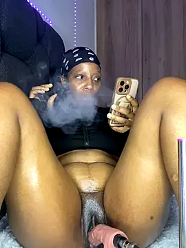 Thando04 online show from 14, 10, 2025