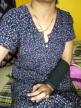 lovelygirl4567 online show from 19, 3, 2025