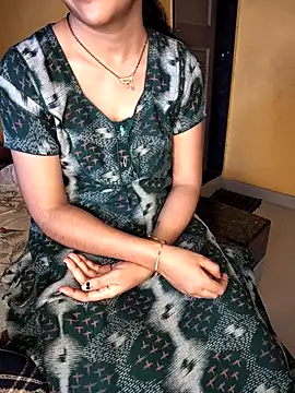 lovelygirl4567 online show from 9, 10, 2025