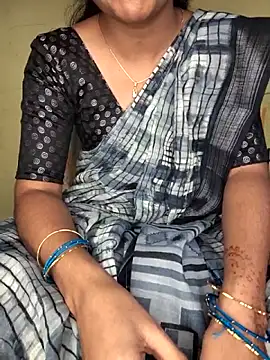 lovelygirl4567 online show from 22, 10, 2025