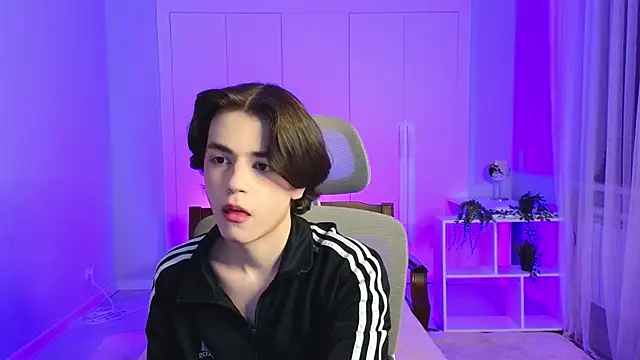 b0y fantasy online show from 11, 1, 2025