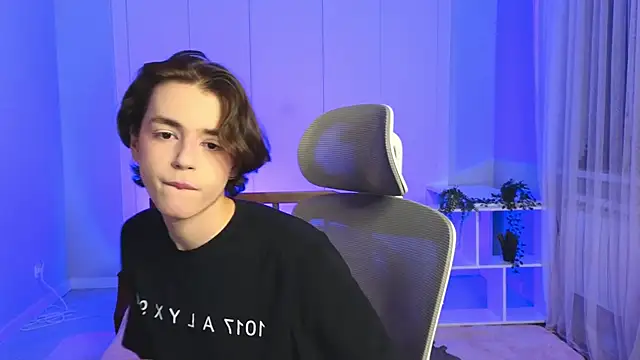 b0y fantasy online show from 13, 1, 2025