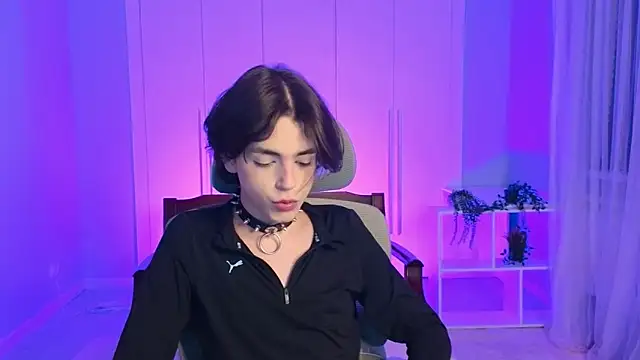 b0y fantasy online show from 21, 1, 2025