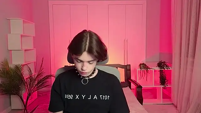 b0y fantasy online show from 29, 1, 2025