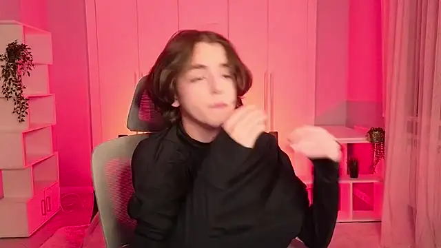 b0y fantasy online show from 5, 2, 2025