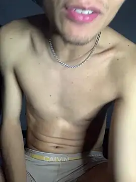 gabrielzinnnn085 online show from 14, 12, 2025