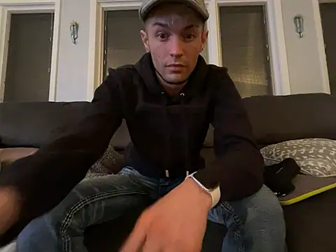 Trystan Spellman online show from 5, 4, 2026