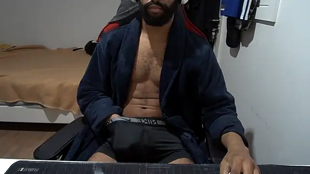 kevi cocks online show from 26, 1, 2025