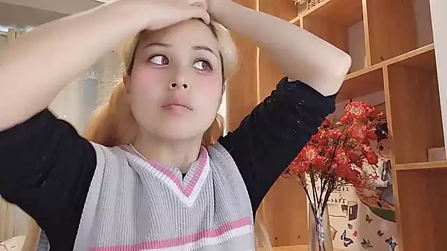 Lucky-xiuxiu online show from 23, 3, 2025