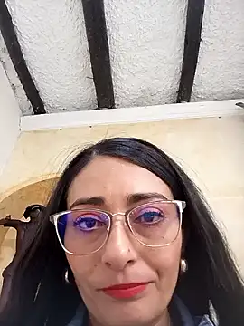 BELLA--26 online show from 26, 2, 2025