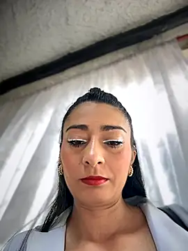 BELLA--26 online show from 15, 9, 2025