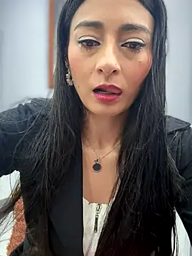 BELLA--26 online show from 16, 12, 2025