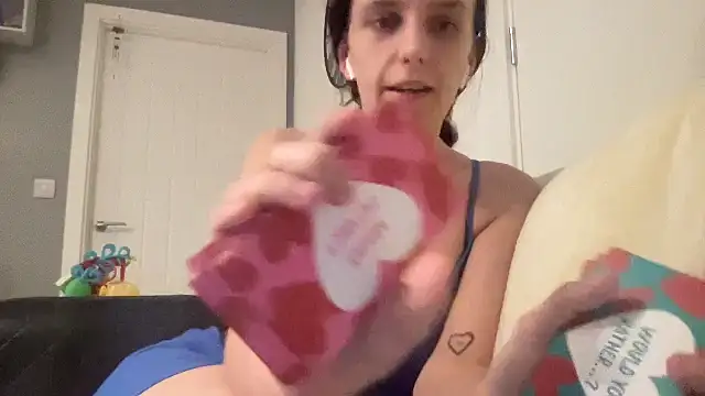 dixie leigh online show from 6, 1, 2025