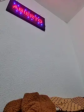 VDorseJHill6 online show from 4, 3, 2026