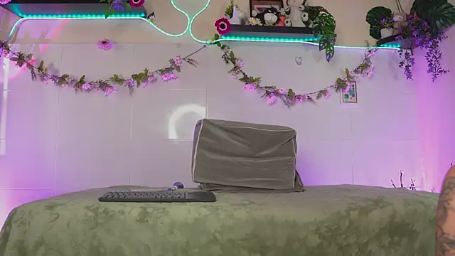 bri cullen online show from 16, 9, 2025