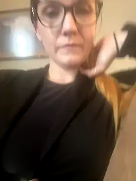 Snapshot of Kitty_DaCocks chatting on 2, 10, 2025 Kitty DaCocks online show from 2, 10, 2025