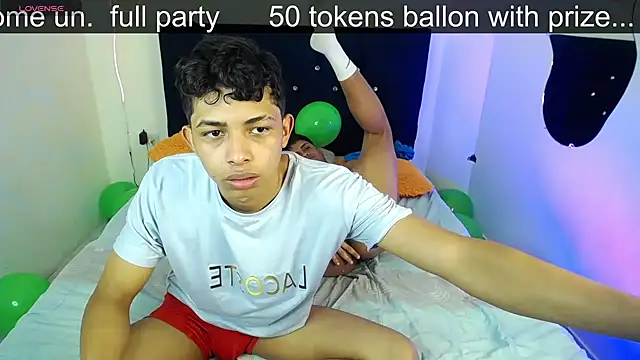 twinkmilk  online show from 27, 1, 2025