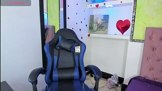 Anniee x online show from 30, 3, 2026