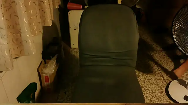 Snapshot of KYU890428 chatting on 5, 2, 2026 KYU890428 online show from 5, 2, 2026