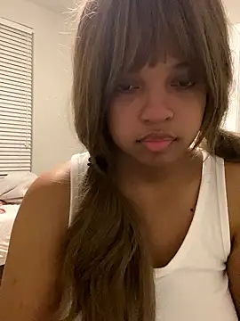 AwkwardJasminee online show from 12, 1, 2026