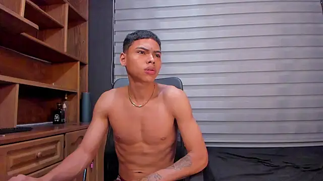 Snapshot of adam_piarse01 chatting on 15, 3, 2025 adam piarse01 online show from 15, 3, 2025