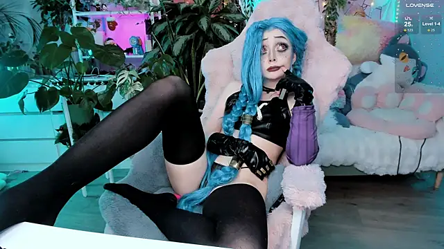 cutelittlepuff online show from 8, 2, 2025