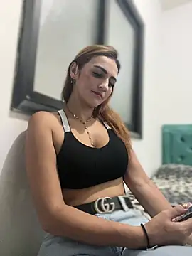 Samantha bigboobs online show from 18, 3, 2025