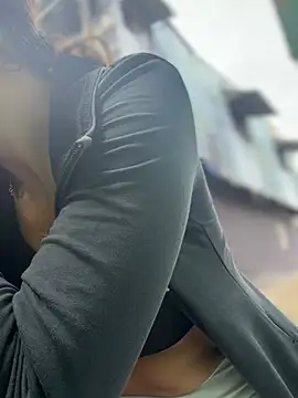 Samantha bigboobs online show from 12, 5, 2026
