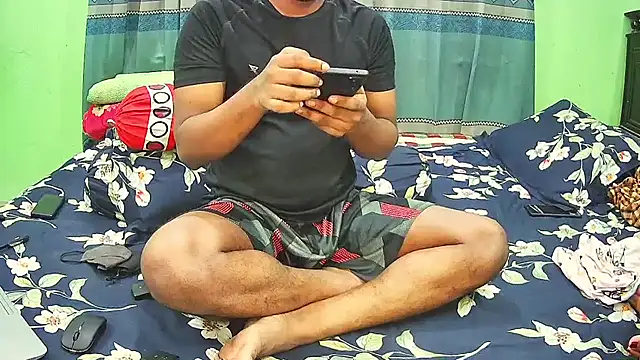 Hot Nila online show from 3, 11, 2025