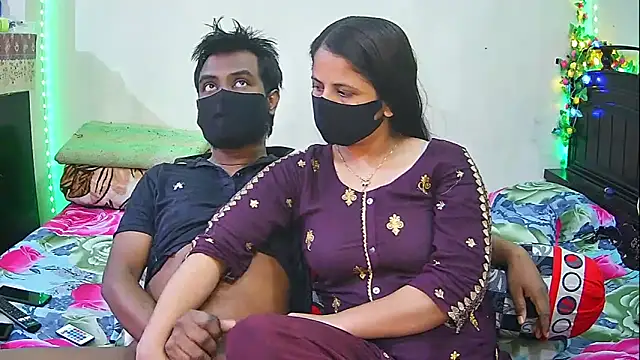 Hot Nila online show from 25, 2, 2026