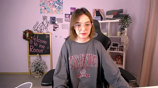 MiniSofy online show from 8, 1, 2025