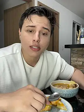 Thom Ohtani online show from 7, 1, 2025