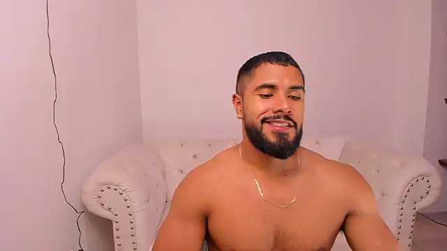 Snapshot of Santiago_huntt chatting on 10, 1, 2025 Santiago huntt online show from 10, 1, 2025