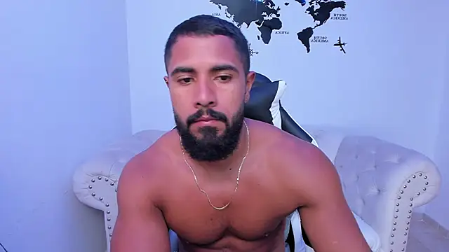 Snapshot of Santiago_huntt chatting on 17, 9, 2025 Santiago huntt online show from 17, 9, 2025