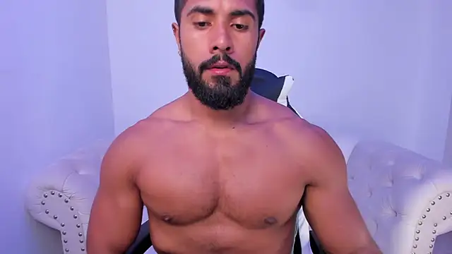 Snapshot of Santiago_huntt chatting on 7, 10, 2025 Santiago huntt online show from 7, 10, 2025